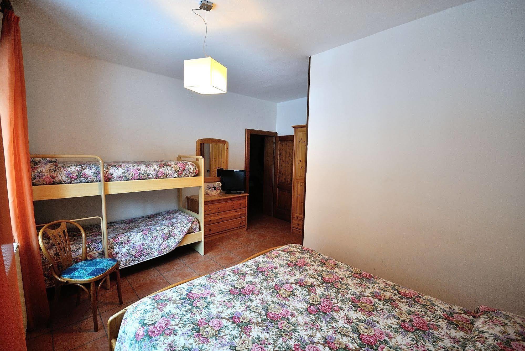 Albergo Morandi Вальбондьйоне Екстер'єр фото